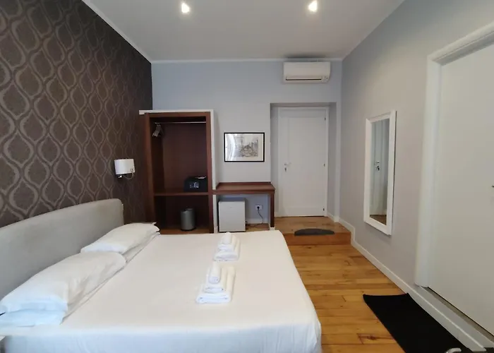 Tlv Navona